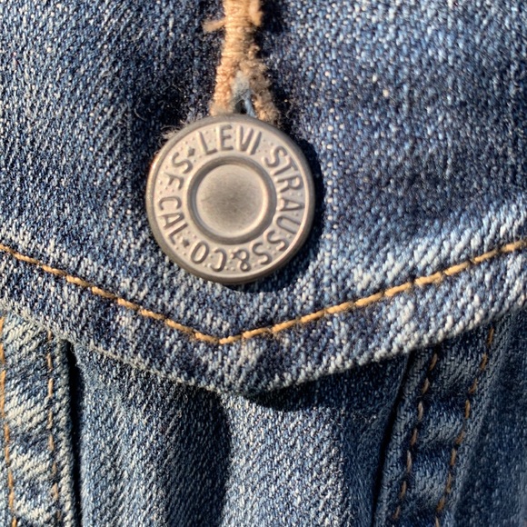 Levi’s blue Jean trucker jacket large - Picture 10 of 12